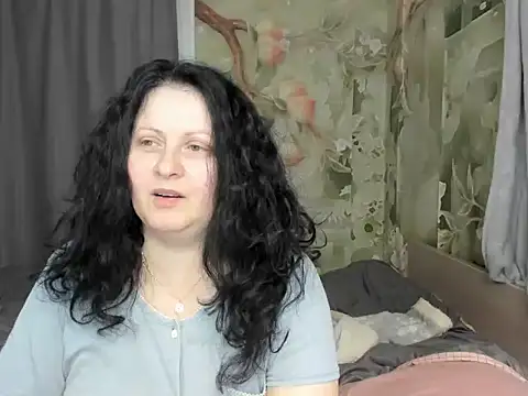 Lillian2 online show from February 10, 11:46 am