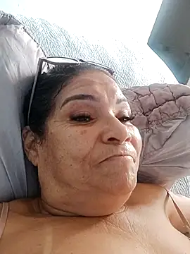 Delicy1 online show from February 21, 8:20 pm