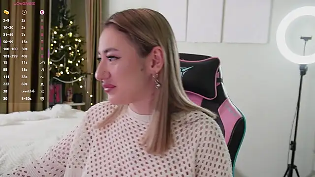 Fiona-Love online show from January 9, 5:28 pm