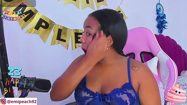 samanthaabloom online show from March 18, 3:11 am