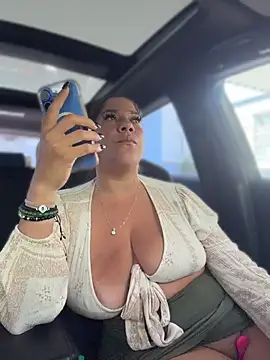 Bigbuttbrooklynn online show from April 16, 9:39 pm