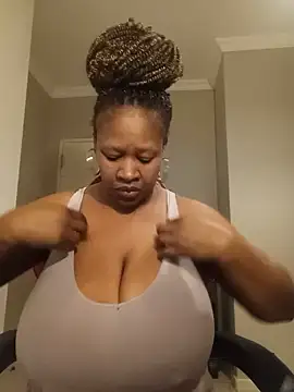 bustylisa1983 online show from August 10, 5:00 am