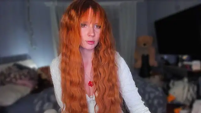 KlementinaBbG online show from April 12, 8:22 pm