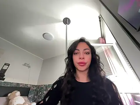 Chloe Ricci online show from April 8, 10:39 am