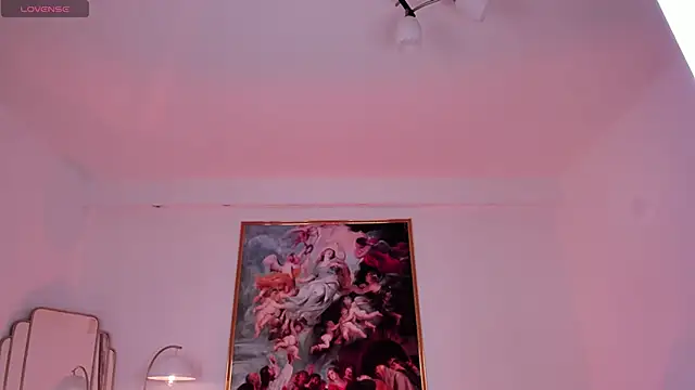 LisaMonroe  online show from March 26, 8:10 pm