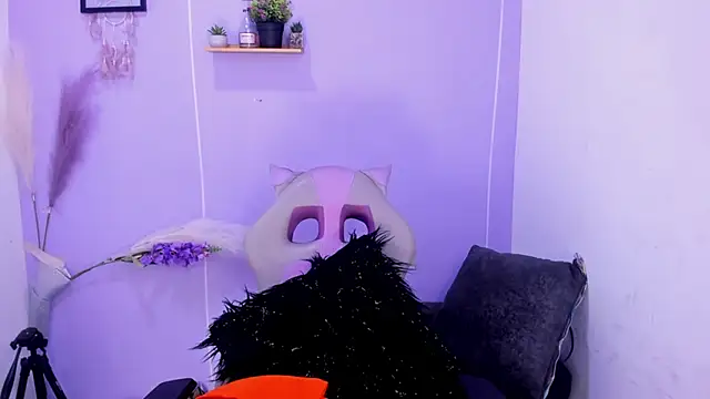 body brown online show from April 4, 11:53 am