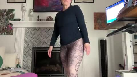 Aurora Willows online show from March 2, 12:14 pm