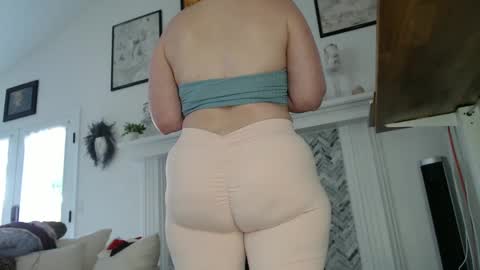 Aurora Willows online show from September 20, 4:05 pm