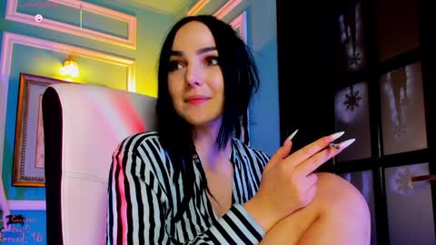 Moona  online show from February 7, 2:47 pm