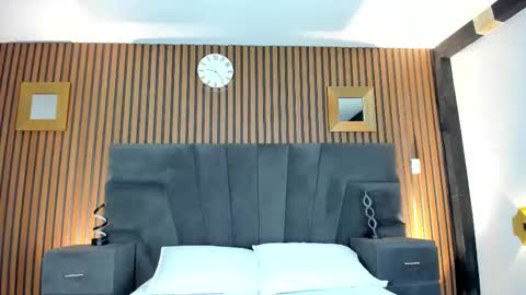 3X NAXAA online show from October 17, 1:25 pm