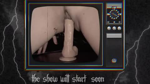 Juune online show from January 21, 7:06 pm