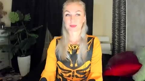Snapshot of 6noangel66 chatting on October 10, 1:32 am SABOTAGE online show from October 10, 1:32 am