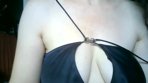 Lilu online show from June 11, 10:23 am