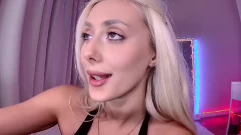 Loren Wood online show from November 29, 5:17 pm