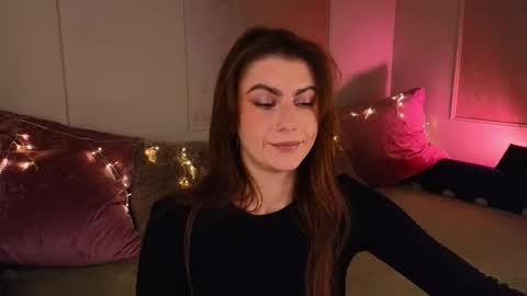 Willow online show from December 4, 9:59 pm