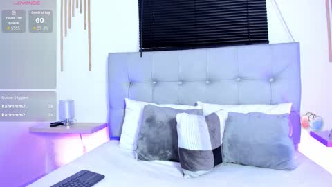 _aithanaa_ online show from February 27, 9:36 pm