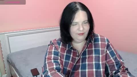 _alexandra_ray_ online show from October 7, 2:10 pm