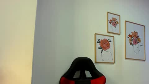 Snapshot of _aliice_1 chatting on December 17, 7:59 pm Alice online show from December 17, 7:59 pm