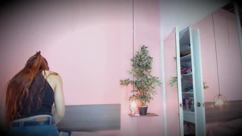 Snapshot of _aline_hall chatting on October 1, 11:15 am Alline Hall online show from October 1, 11:15 am