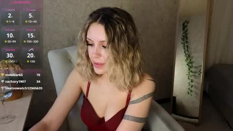 _amymoore_ online show from April 10, 6:30 am