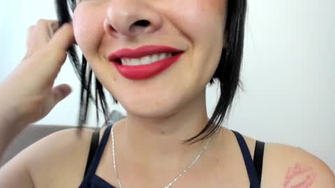 Snapshot of _antomouth_paradise chatting on January 23, 9:29 pm antonia online show from January 23, 9:29 pm