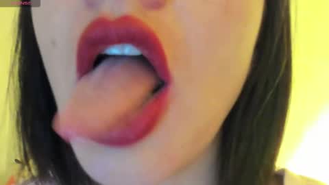 Snapshot of _antomouth_paradise chatting on September 17, 10:24 am antonia online show from September 17, 10:24 am