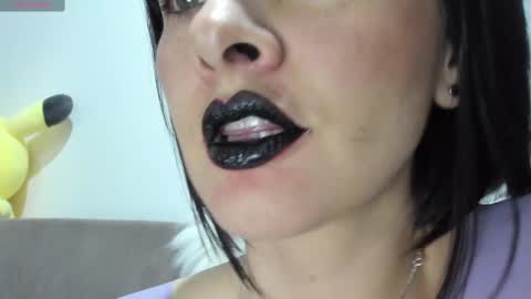 Snapshot of _antomouth_paradise chatting on February 25, 11:59 pm antonia online show from February 25, 11:59 pm