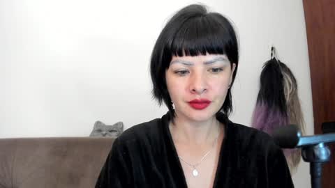 Snapshot of _antomouth_paradise chatting on January 20, 9:35 am antonia online show from January 20, 9:35 am