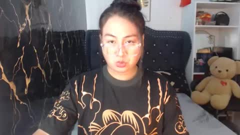 Snapshot of _arah chatting on October 10, 1:38 pm arah online show from October 10, 1:38 pm