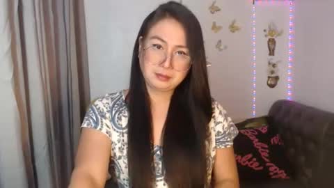 Snapshot of _arah chatting on September 29, 12:21 pm arah online show from September 29, 12:21 pm