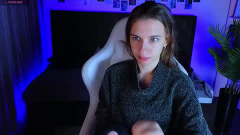 Snapshot of _ash_leyy_ chatting on September 20, 1:38 am _ash_leyy_ online show from September 20, 1:38 am