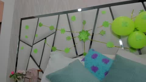 Aura online show from March 18, 3:11 am