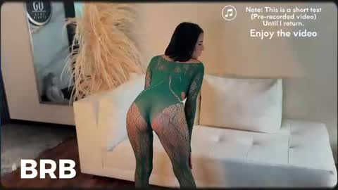 _aurora_collins_ online show from June 3, 2:33 pm