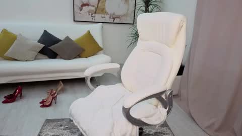 Beylly online show from November 26, 5:03 pm