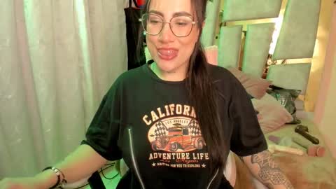 Angie  Independent model online show from October 8, 9:46 am