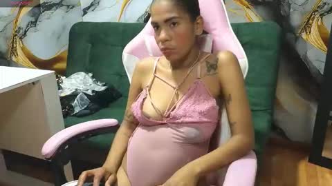 Caroline online show from February 4, 10:51 am