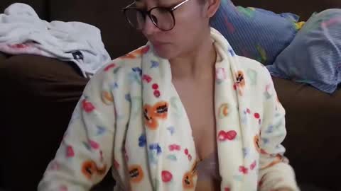 cat online show from March 11, 2:51 pm