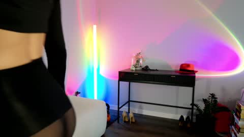 Carol  online show from January 18, 8:10 am