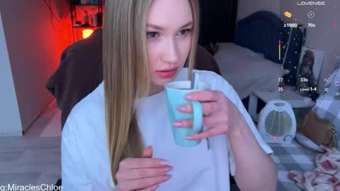 _chloe_miller_ online show from February 27, 11:32 am