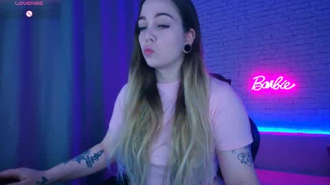 Nica online show from April 8, 5:31 am