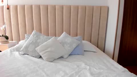 Dara online show from February 6, 7:07 pm