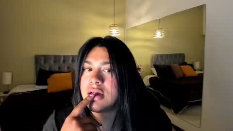 Dulcinea online show from November 26, 11:00 am