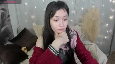 Snapshot of _emily__strike_ chatting on January 19, 9:44 am _emily__strike_ online show from January 19, 9:44 am