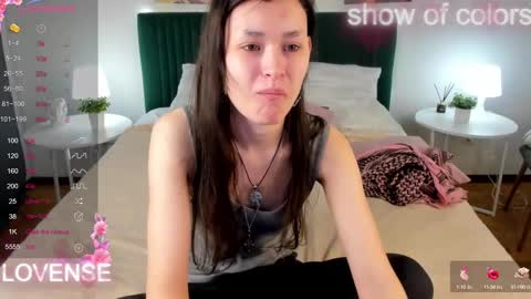 Snapshot of _emily__strike_ chatting on January 29, 9:44 am _emily__strike_ online show from January 29, 9:44 am