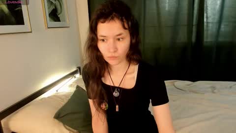 Snapshot of _emily__strike_ chatting on September 21, 10:14 am _emily__strike_ online show from September 21, 10:14 am
