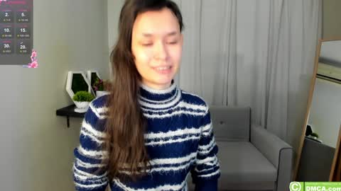 Snapshot of _emily__strike_ chatting on December 5, 9:39 am _emily__strike_ online show from December 5, 9:39 am