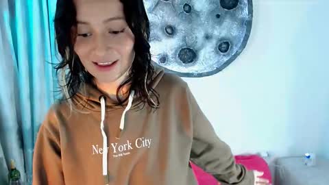 Snapshot of _emily_g chatting on September 16, 1:35 am Emily G online show from September 16, 1:35 am