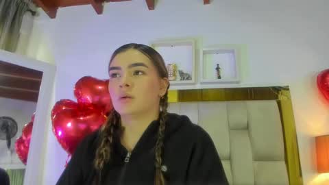 Isabella online show from February 17, 1:00 pm