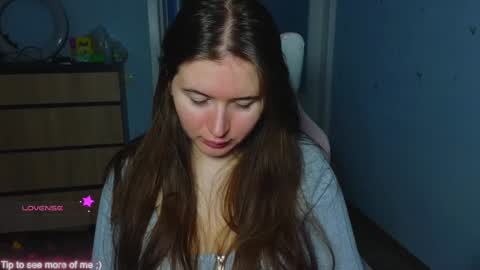 Snapshot of _enni__ chatting on February 5, 1:33 pm Sam online show from February 5, 1:33 pm