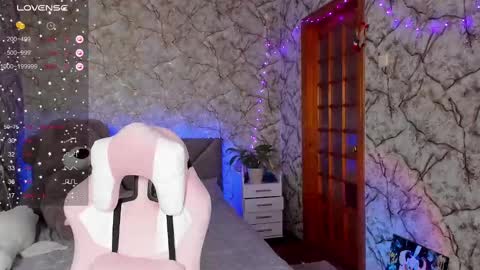 Snapshot of _flowersweet_ chatting on February 12, 1:49 pm Kate online show from February 12, 1:49 pm